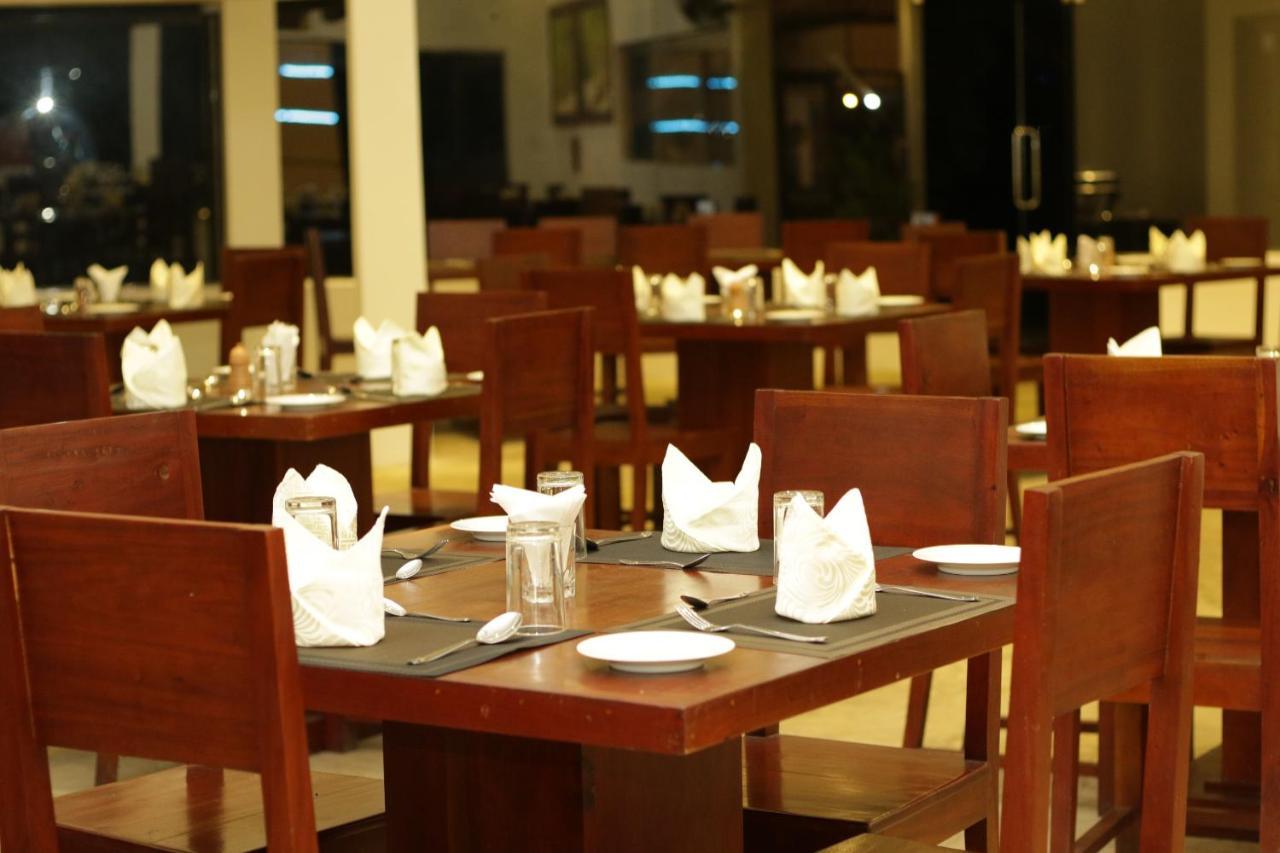 Jade Green Hotel Hambantota Zewnętrze zdjęcie