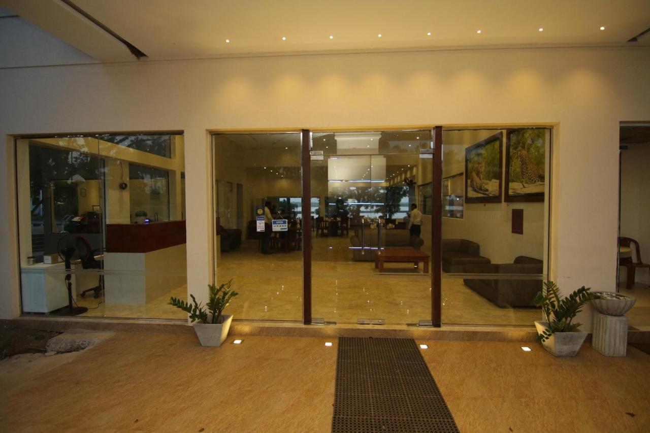 Jade Green Hotel Hambantota Zewnętrze zdjęcie