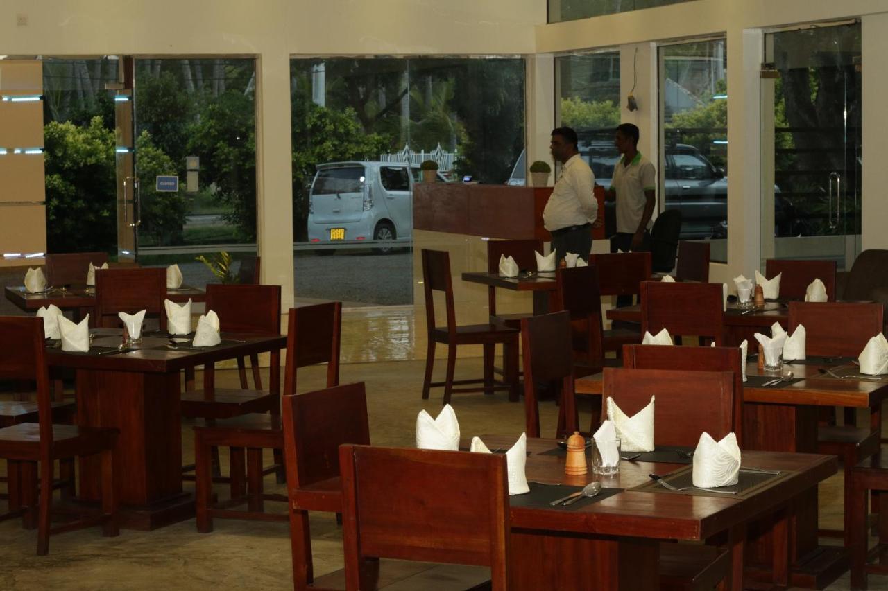 Jade Green Hotel Hambantota Zewnętrze zdjęcie