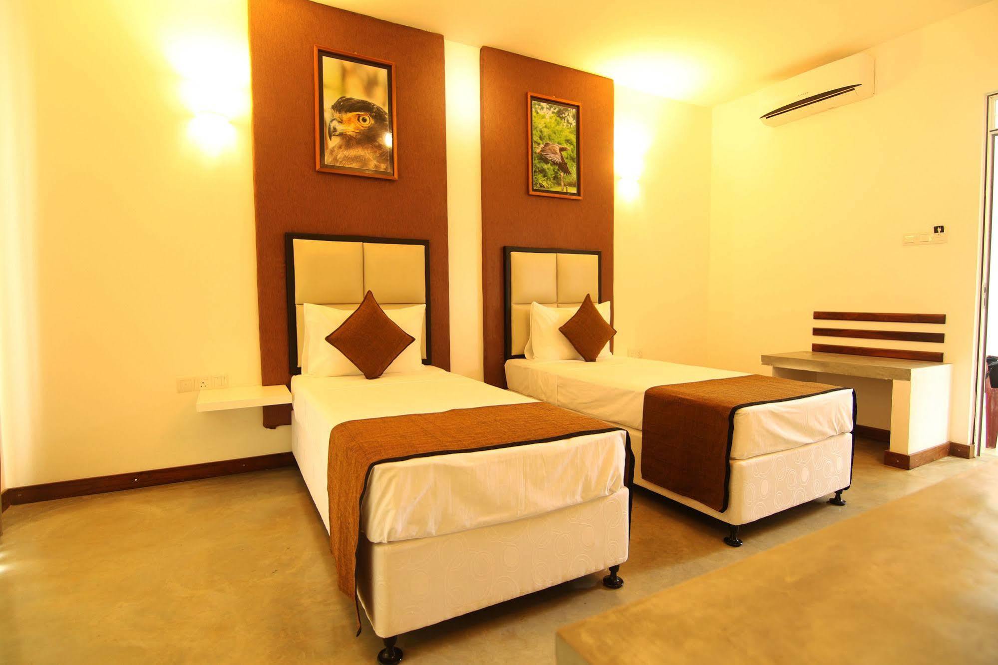Jade Green Hotel Hambantota Zewnętrze zdjęcie