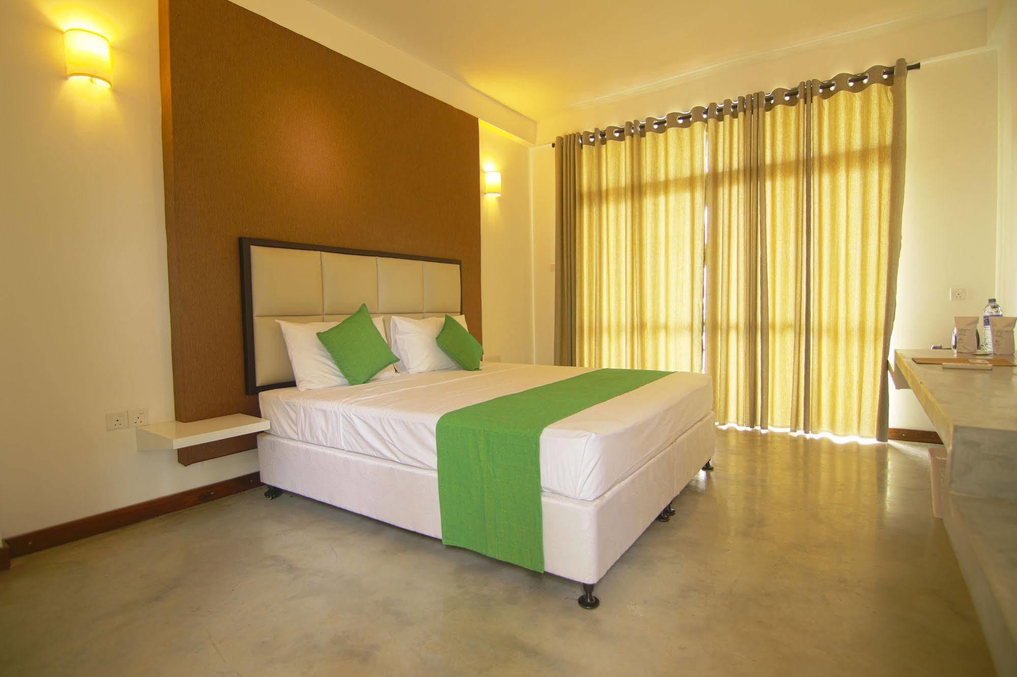 Jade Green Hotel Hambantota Zewnętrze zdjęcie
