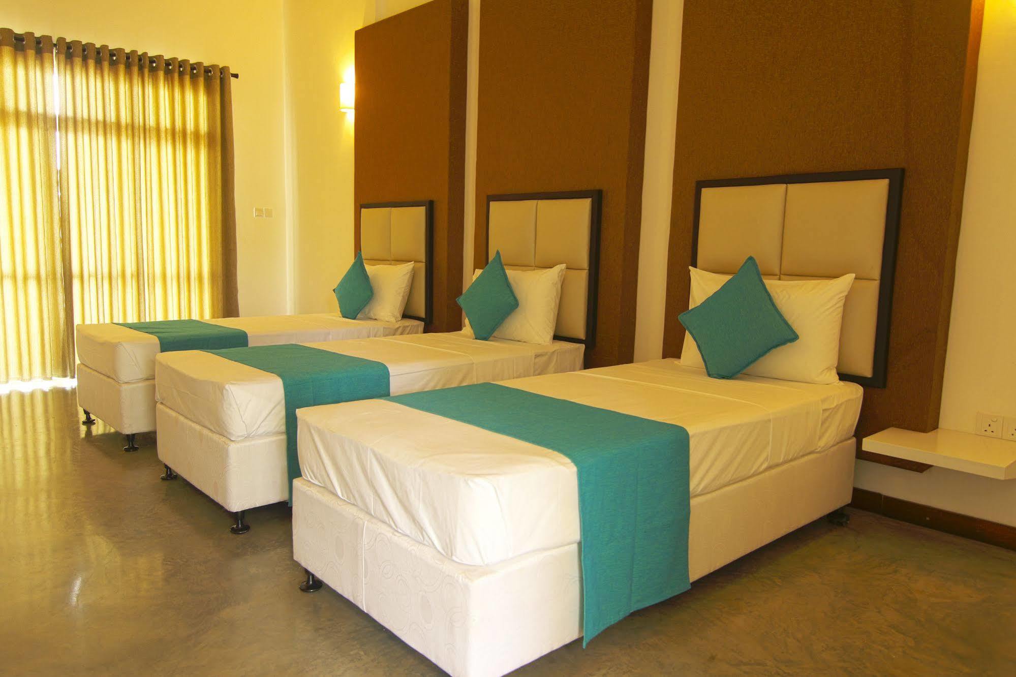 Jade Green Hotel Hambantota Zewnętrze zdjęcie