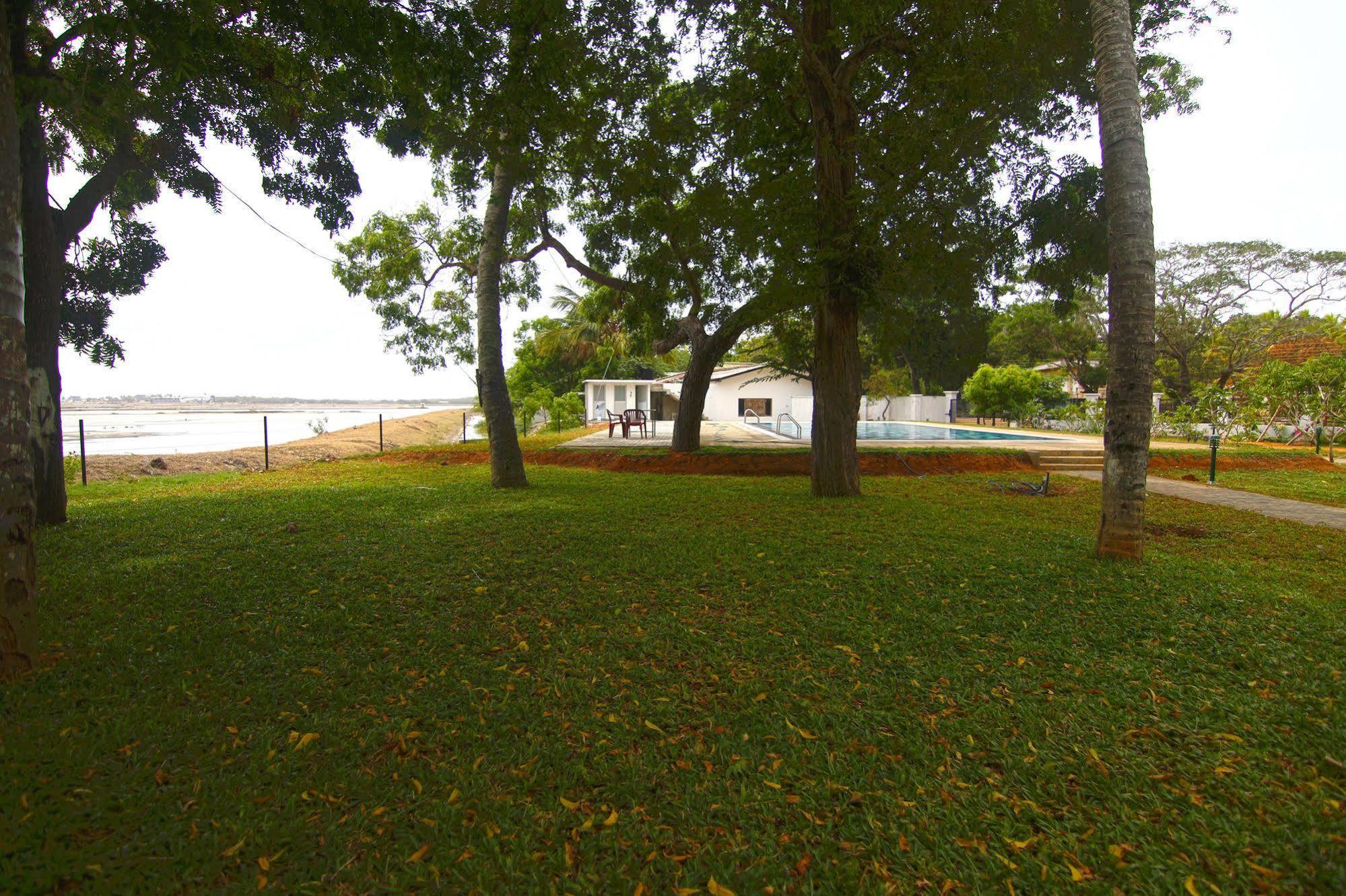Jade Green Hotel Hambantota Zewnętrze zdjęcie